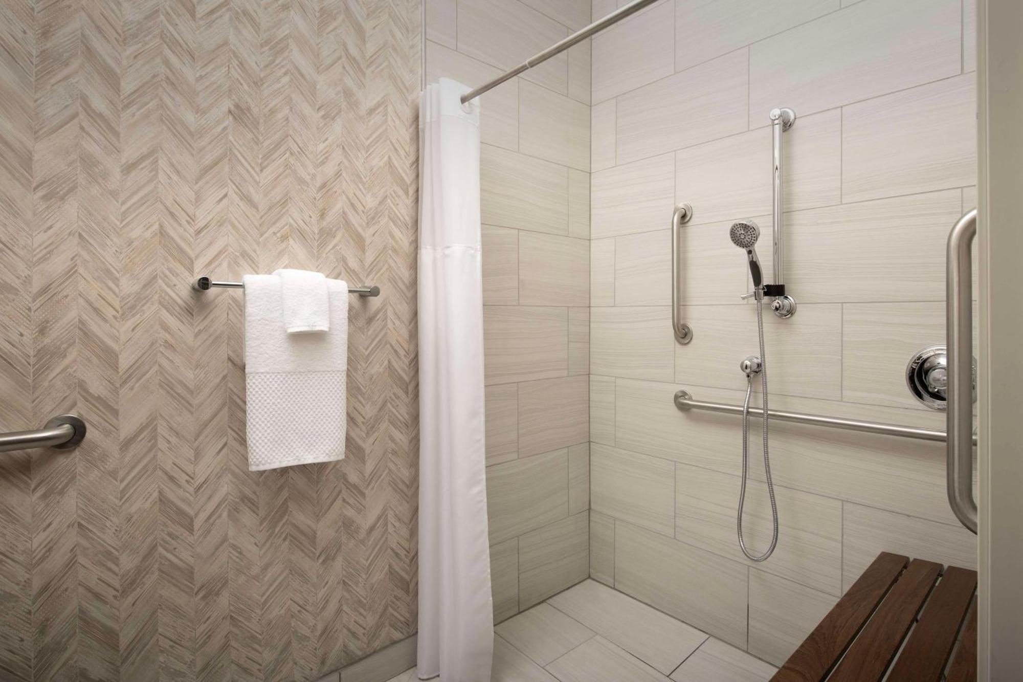 Doubletree By Hilton North Salem Hotel Eksteriør billede
