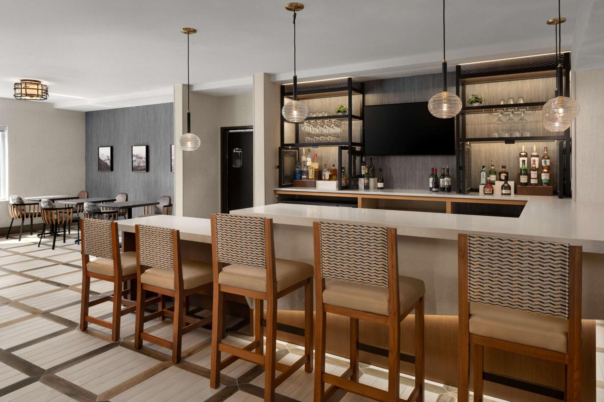 Doubletree By Hilton North Salem Hotel Eksteriør billede