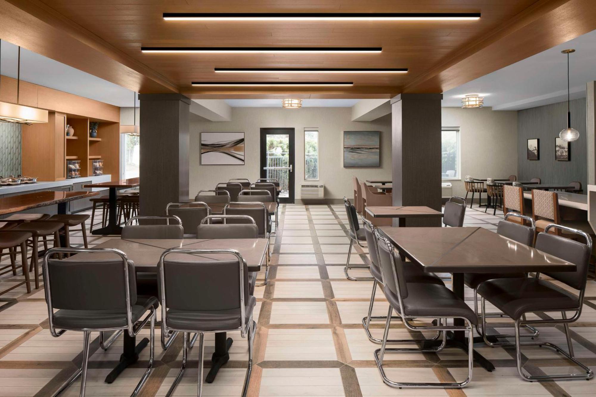 Doubletree By Hilton North Salem Hotel Eksteriør billede