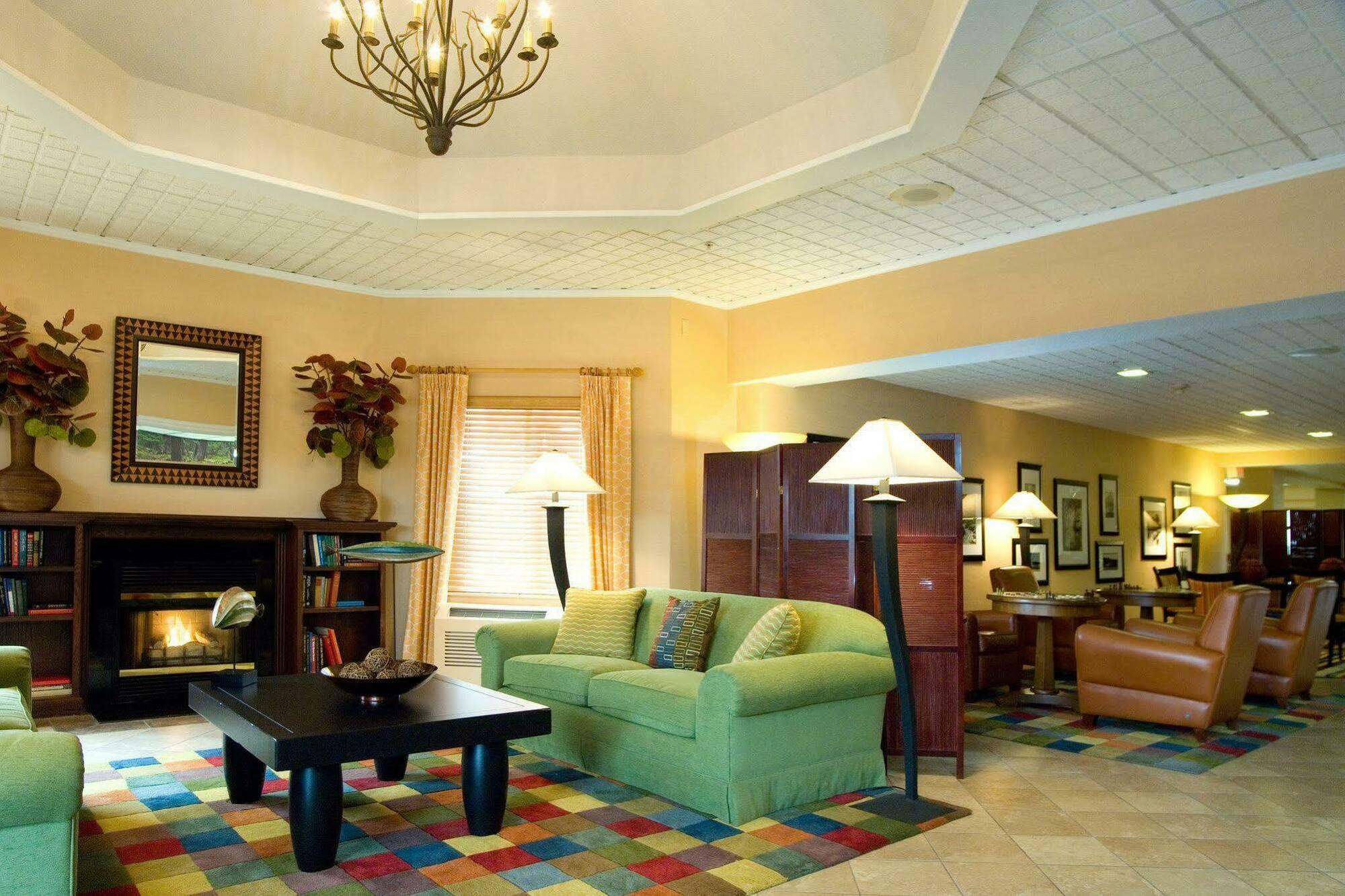 Doubletree By Hilton North Salem Hotel Eksteriør billede